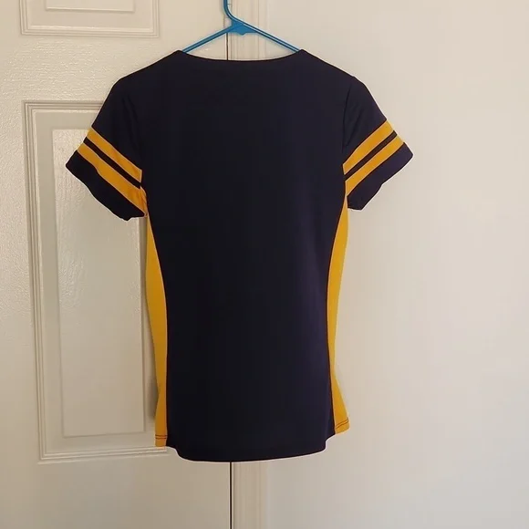 Womans Chargers Small T shirt - Picture 5 of 5